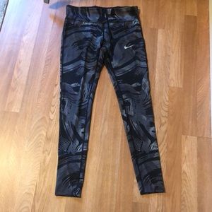 Nike leggings